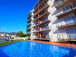 Apartment Cap Mestral Roses Spain